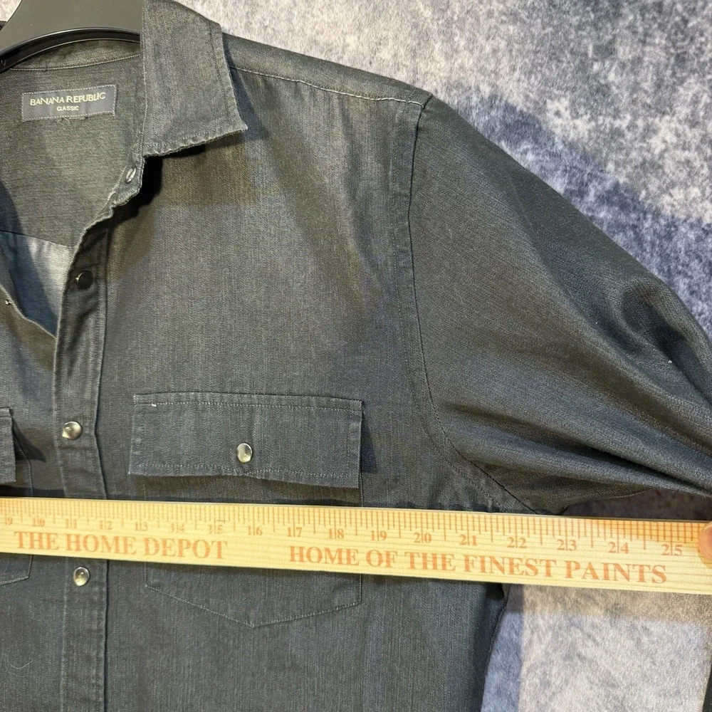 Banana Republic Denim Button Snap Long Sleeve Shirt L Gray Athletic Fit‎ Pockets